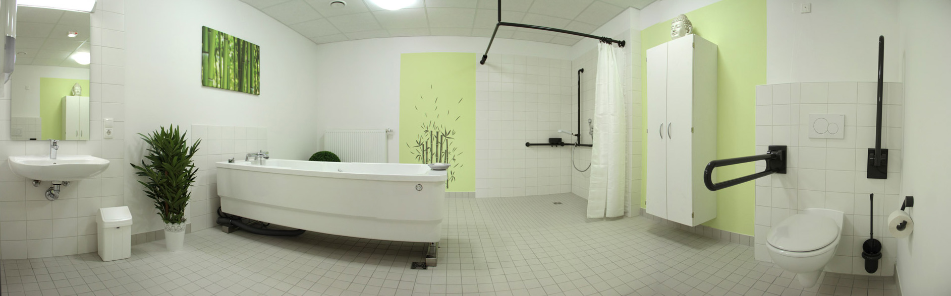 Pflegebad und Wellnessoase - Seniorenzentrum Falkeneck